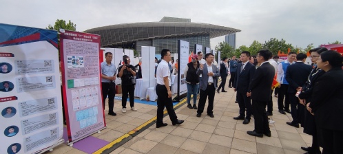 PP电子5金狮集团加入团市委“汇聚青春动能 立功十项行动”主题展