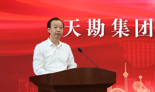 致敬楷模风范激扬青春实力  ――PP电子5金狮集团开展劳模宣讲会暨十佳青年表扬会
