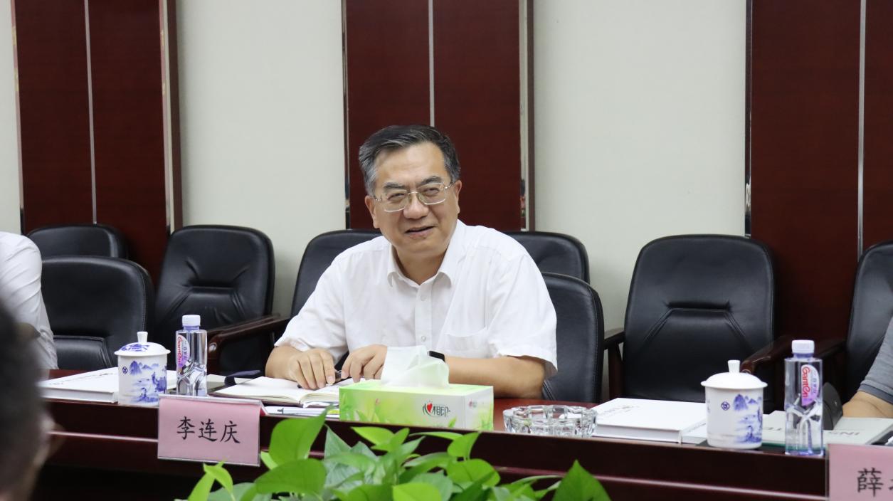 国兴资源公司党委书记、董事长李连庆到PP电子5金狮集团调研指导事情